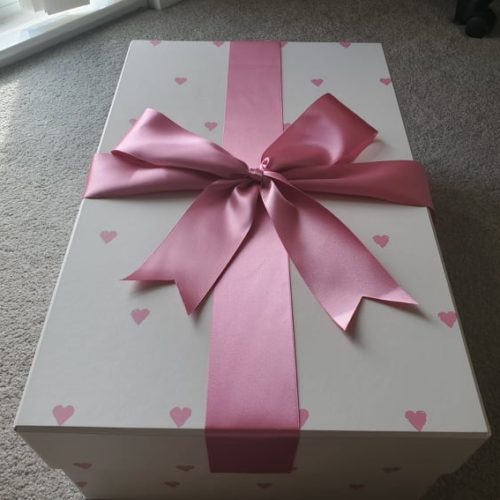 wedding-dress-box-pink